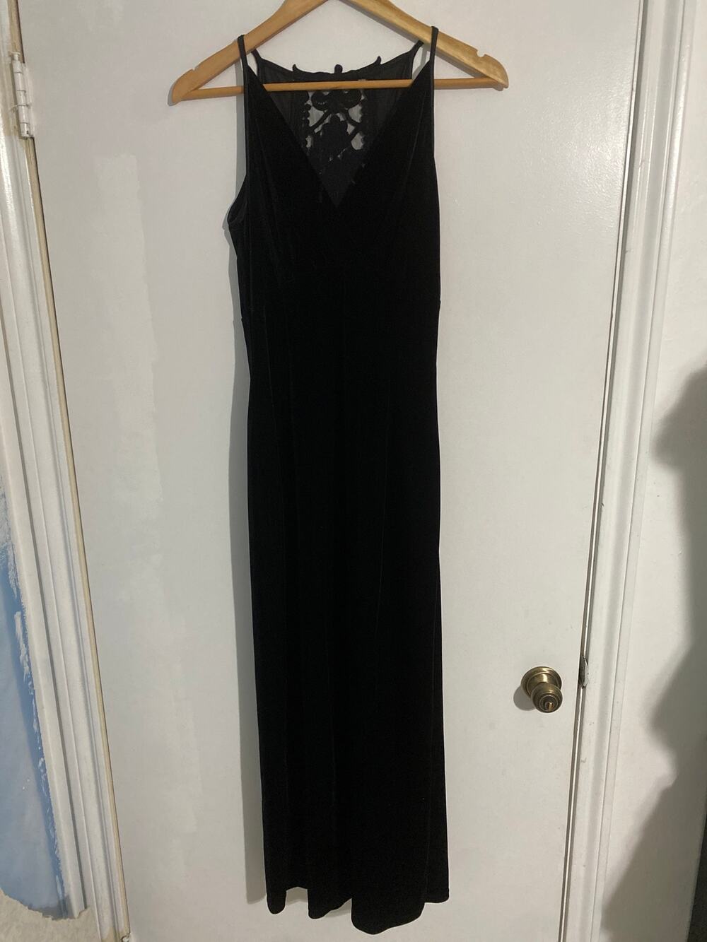 Scott McClintock petites velvet dress women’s size 8 black embroidered vintage